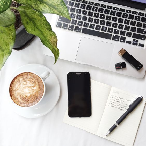 5 Podcasts - Pra você maravilhosa, que tem uma rotina corrida e quer ficar antenada!