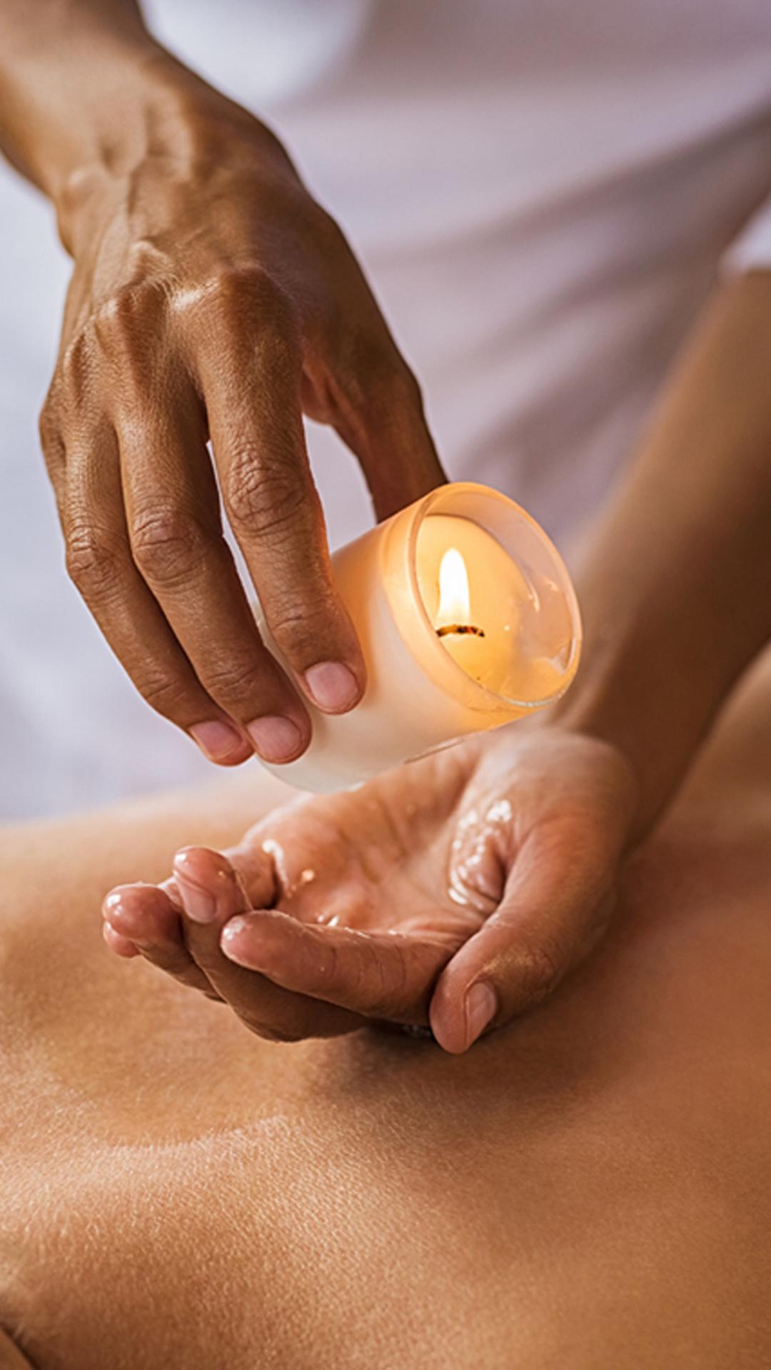 Candle Massage: Porque Adicionar no Seu Skincare?